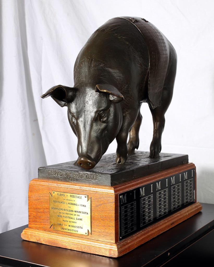 BracketBattles1's tweet image. Greatest Rivalry Trophy
•ELITE 8•
bracket-battles.weebly.com

RT ~ Floyd of Rosedale
Fav ~ Commander in Chief