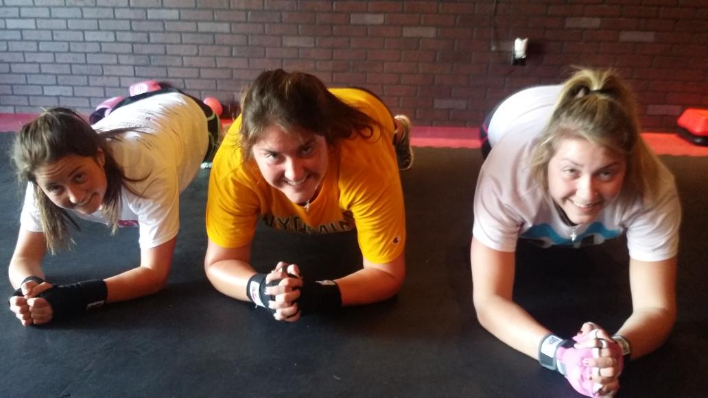 9RoundFolsomCA's tweet photo. 9Round Folsom = Fun + Fitness! http://t.co/6uW0niin89