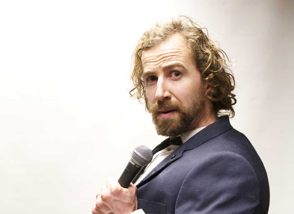 The Reviews Hub tweet media