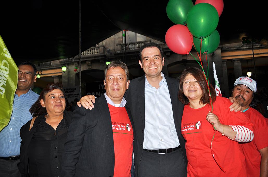sanchezosio's tweet photo. La fiesta ya se vive en Tlalpan!!! #YaGanamos #VotaPRI http://t.co/MBnaxnjp98