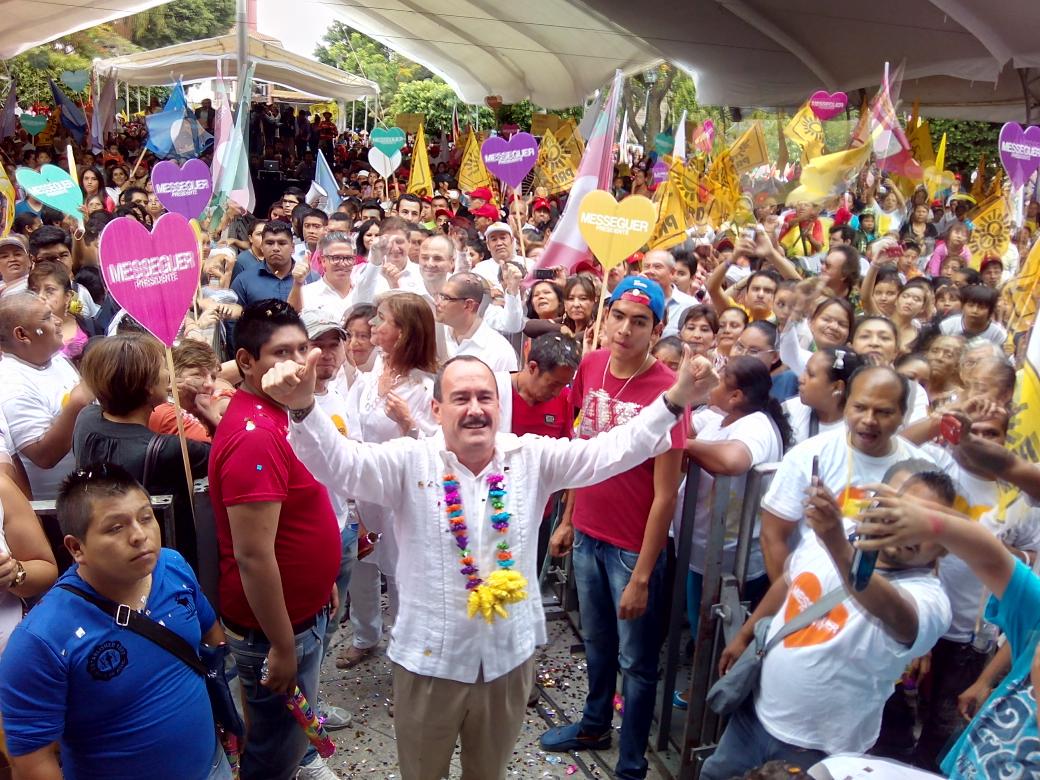 jorgemesseguer's tweet photo. Hoy tenemos la oportunidad de cambiar juntos la historia d Cuernavaca #VotaAsiMesseguer @RiosPiterJaguar @mireyagally http://t.co/2bB7UG6kCm