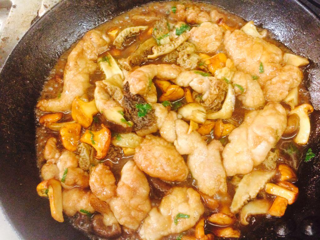 My favourite #lamb #sweetbreads #wildmushrooms #delicious