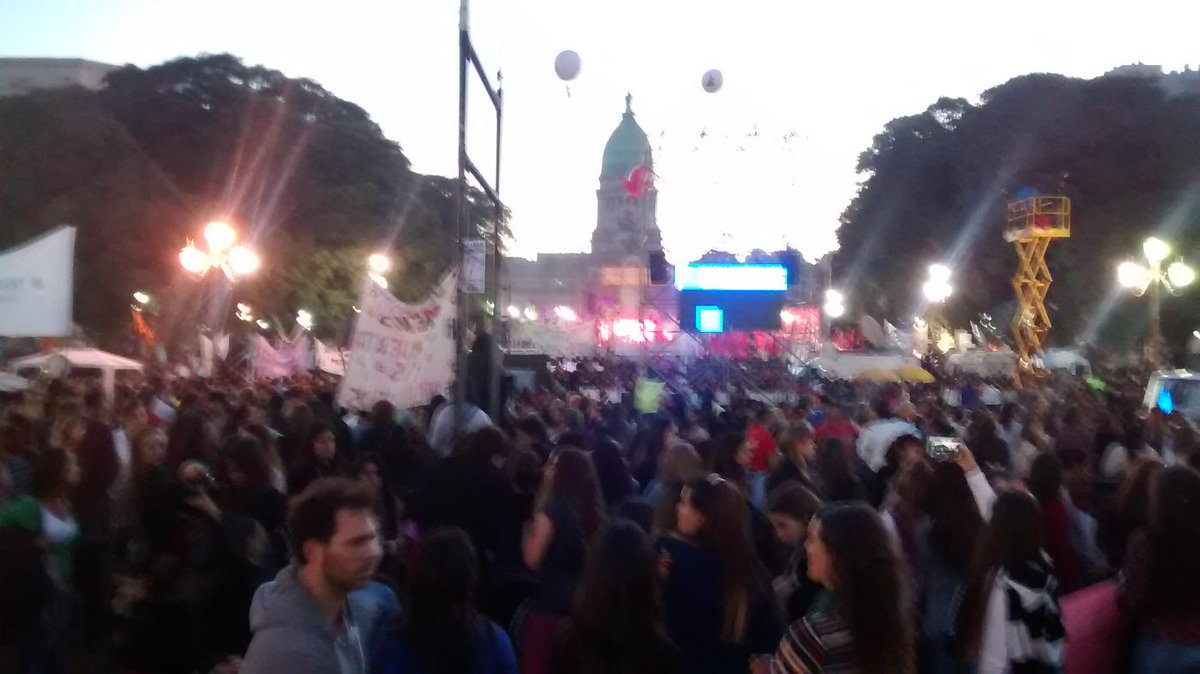 #NiUnaMenos FIUBA presente