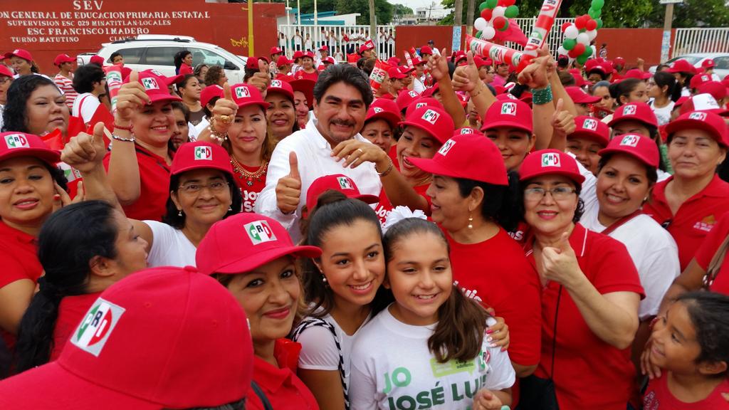 jlsaenzsoto's tweet photo. Reconozco la fortaleza de las mujeres de mi distrito, este 7 de junio #VamosHacerEquipo http://t.co/jzdxgJ6VaJ