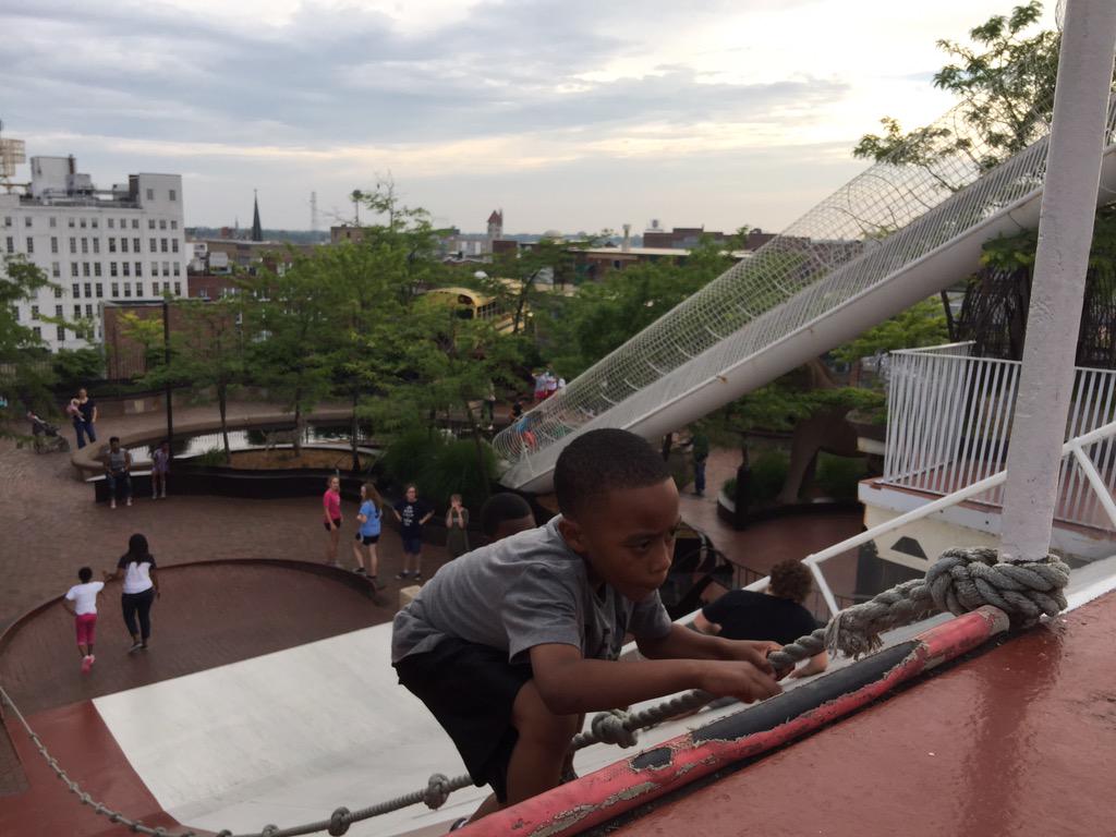FirstCommSTL's tweet image. @citymuseum We love the #rooftop! 🌟 #FirstCommunityEvents