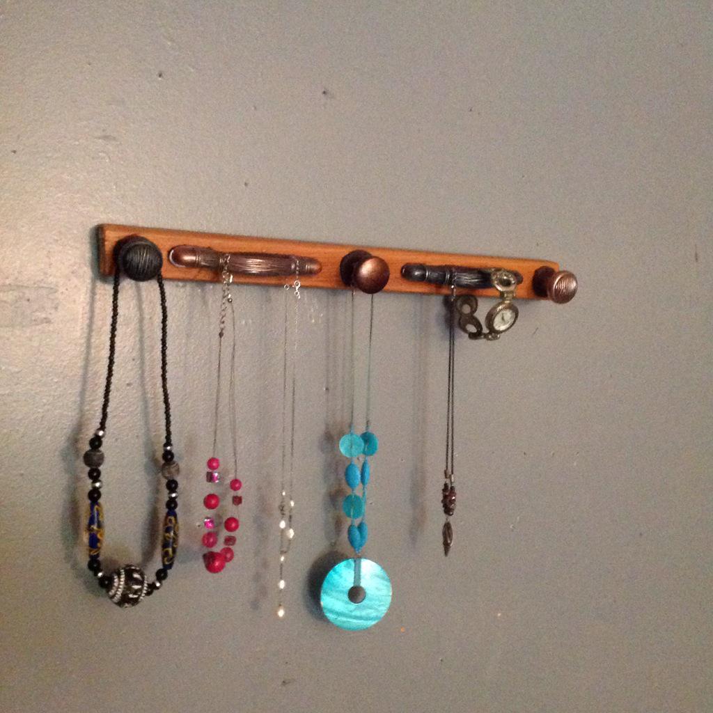 cook_sherry's tweet image. #jewelry #etsyfinds #handmade #HomeDecorhttps://www.etsy.com/listing/234763075/jewelry-organizer  #freeproteam