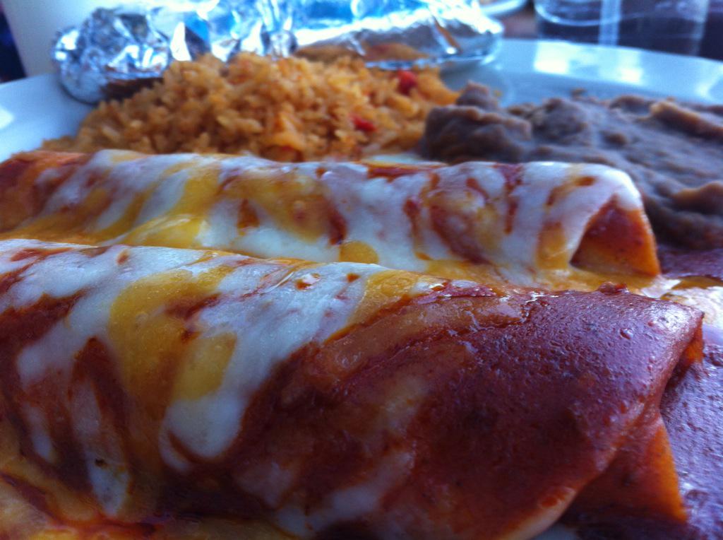 _HoustonHomes's tweet image. Enjoying dinner @AldacosStoneOak