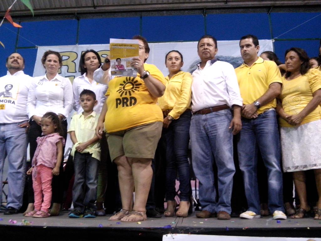 GabrielOsorioPa's tweet photo. Total apoyo a nuestra Candidata @IrisMoraV @aguilarosorio @JulianRicalde @PRDQRoo http://t.co/hSylZFh6OC
