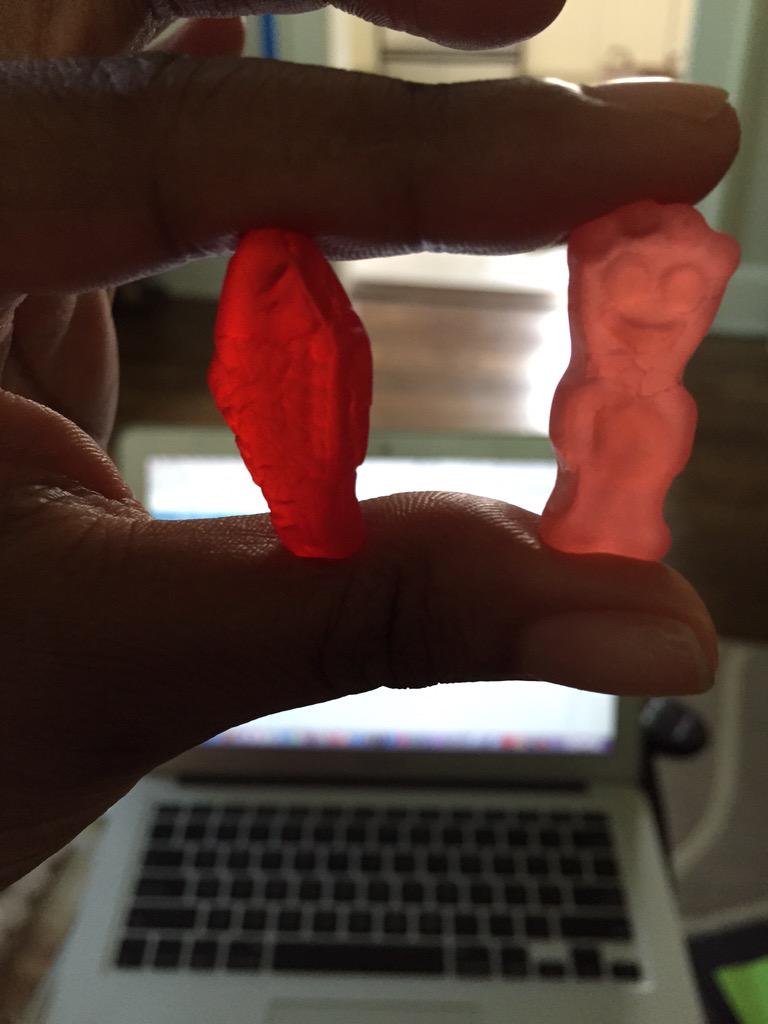 ronishagoodwin's tweet photo. So something is going on at the Swedish Fish Factory, I think this is a Sour Patch Kid. #InThePackage #NotAFish http://t.co/y7ZmSRYFXY