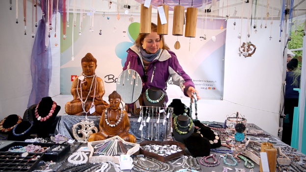 bilderbewegen's tweet photo. an der #vegana gabs  #vegane #accessoires, #kleidung &amp; #kosmetik http://t.co/09qJLgCePE @VeganaCH #gif #bilderbewegen http://t.co/gb9SOongJi