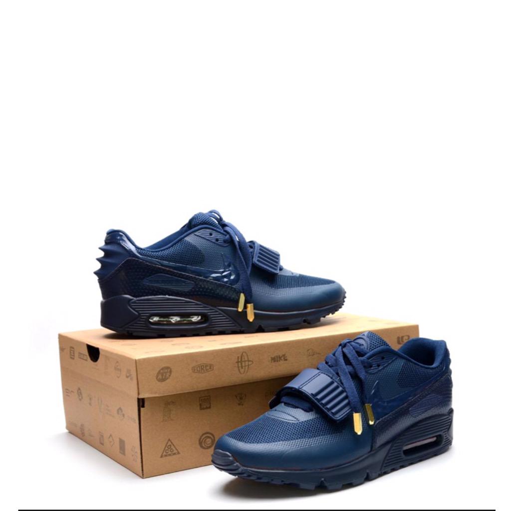 SNEAKER_VIP's tweet image. Nike air yeezy 2 sp max 90 #COPorNOT #SNEAKERVIP