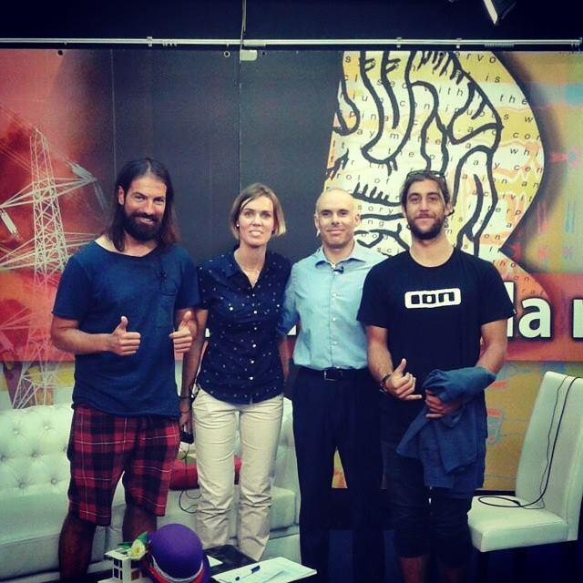 La <a href="/FedCantabraSurf/">Fed Cántabra de Surf</a> estuvo ayer representada en el programa 'Surfing Cantabria' de <a href="/PopularTV/">PopularTV</a> #surf #Cantabria