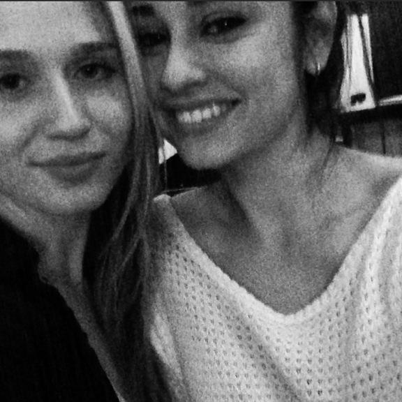 YvetteMonreal's tweet photo. Missed this one!!❤️❤️🎳 @therealritavolk http://t.co/ehfsgADRN0