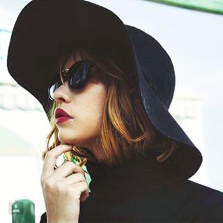 GIGIBarcelona's tweet photo. The lovely @gretafernnandez  looks gorg with our sunnies Mod. 653-1!

#FelizJueves #gigibarcelona http://t.co/CS3EncDVRE