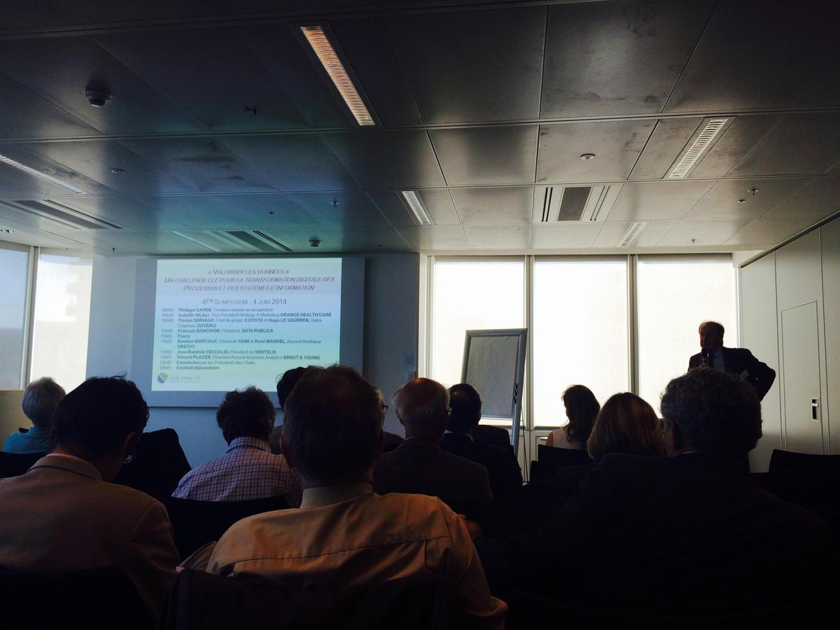 hugolsqrn's tweet image. Le Symposium sur la &quot;Valorisation des données&quot; démarre !
@Coyote_Officiel parle de #bigadata avec @dataiku