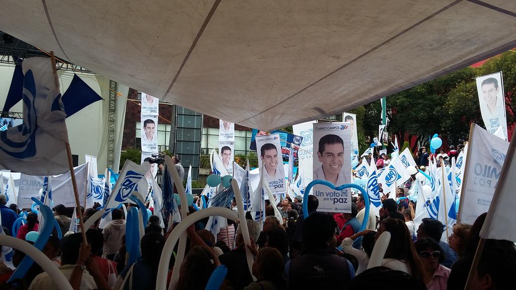 CGNogueda's tweet photo. Demostrando músculo @CamiloCL_ #UnVotoPorLaPaz Jefe Delegacional #Cuajimalpa 2015-2018 http://t.co/B5feZ28ShA