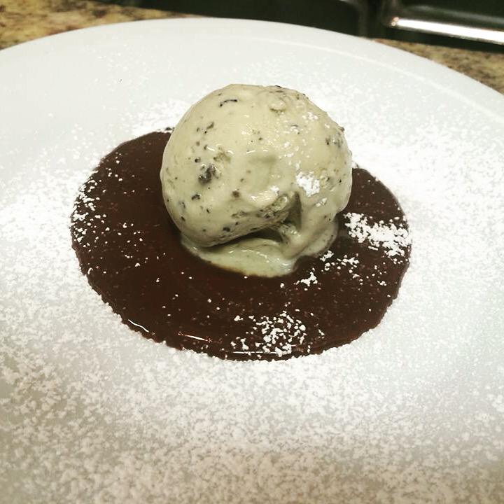 andresbouchee's tweet photo. How about Australian winter truffle ice cream? #IceCream #french #food #carmelbythesea #restaurante #yum http://t.co/tHZgTigMRw