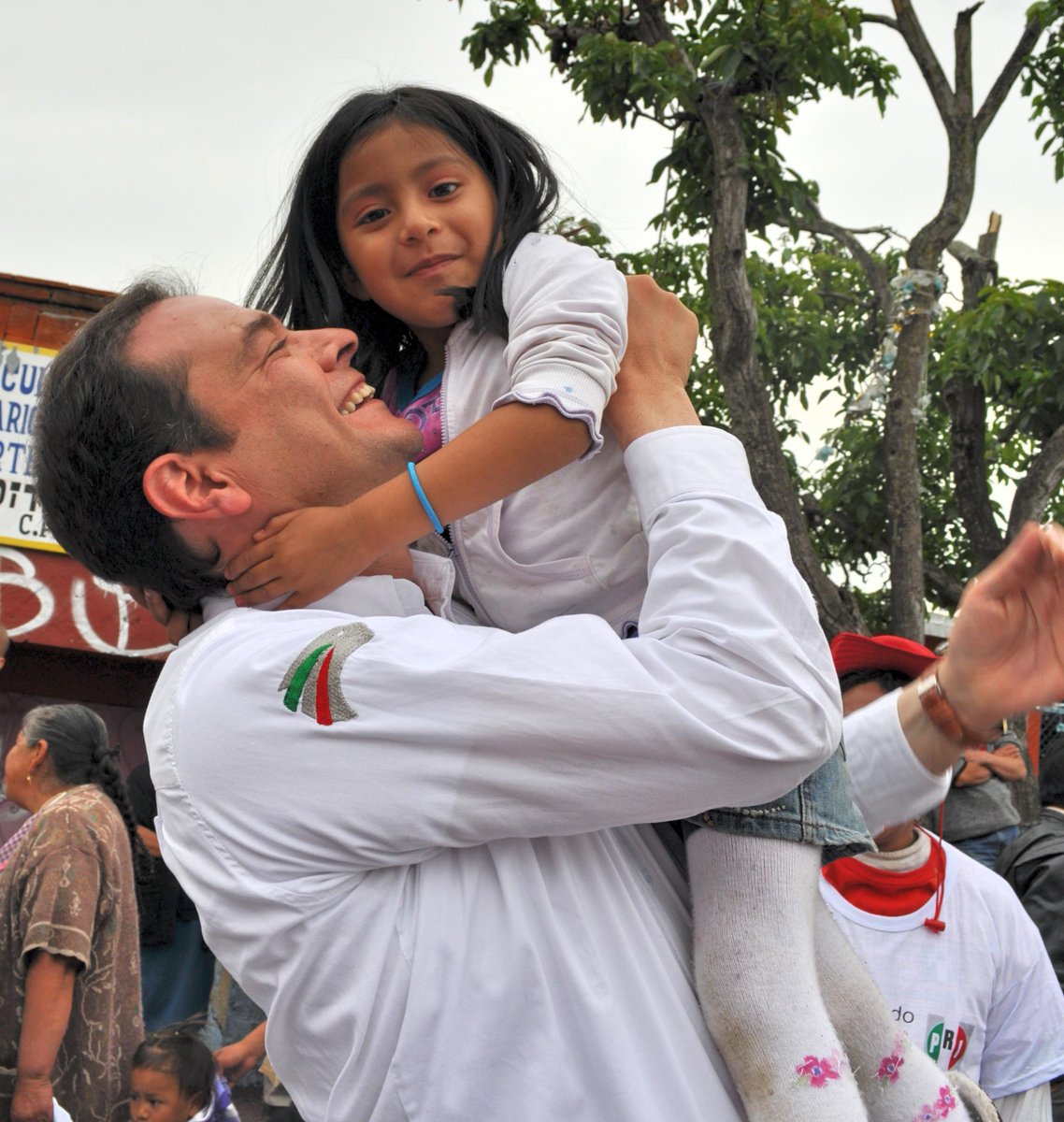 sanchezosio's tweet photo. Muchas gracias, Tlalpan!!! El domingo seremos protagonistas del cambio histórico en nuestra delegación #YaGanamos!!! http://t.co/0kUkOzf0OO
