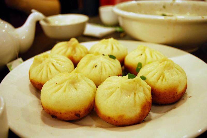 Fooditime's tweet photo. Taste amazing Asian street food delicacies right here in the city of #Melbourne. http://t.co/Yh9QPerIWg http://t.co/oEp4Wm6BTc