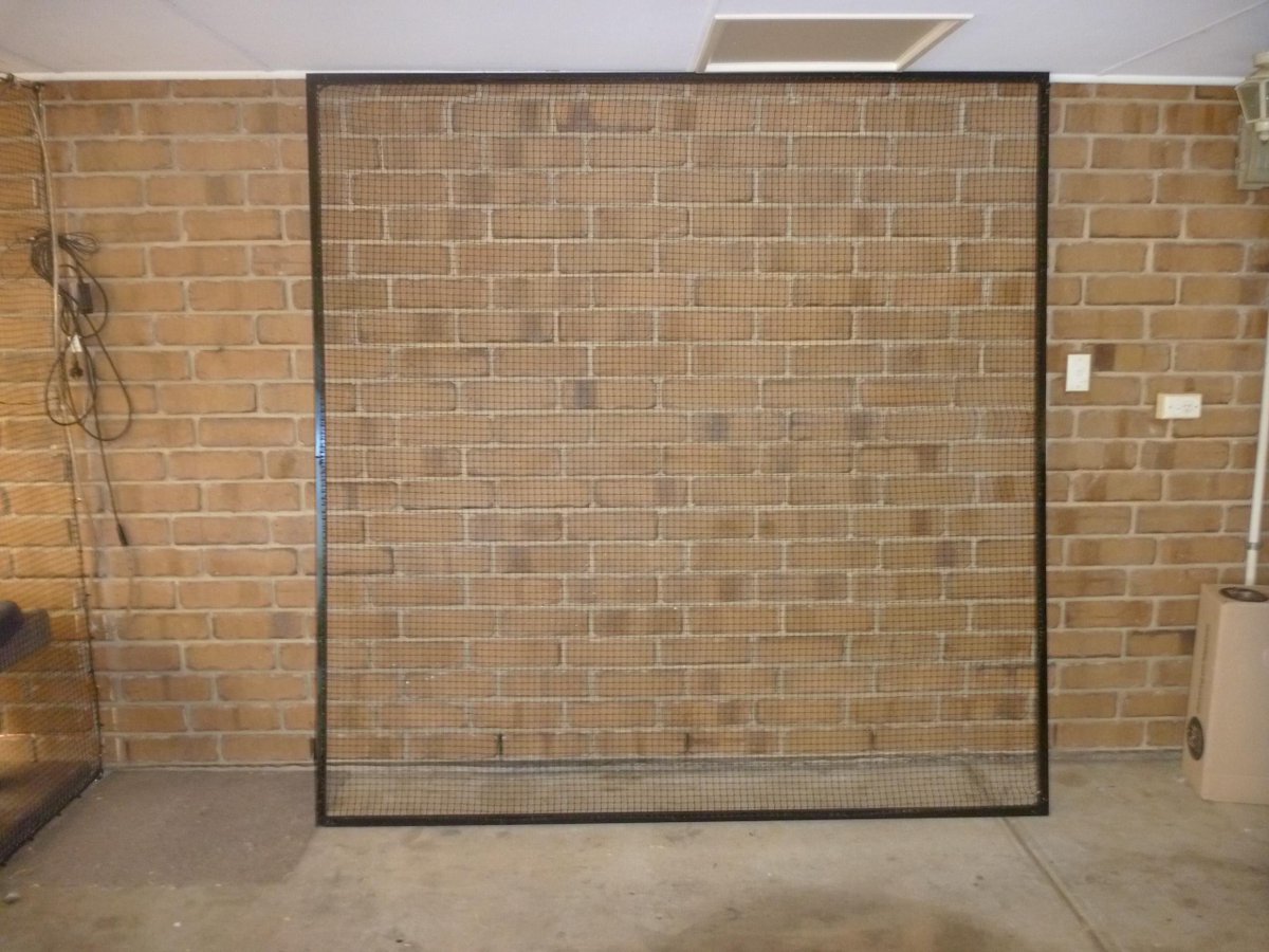 cat_nets's tweet photo. Removable Cat netting partition by Alex Batten Cat Netting Installations #Catnets http://t.co/GIte4fmyJa