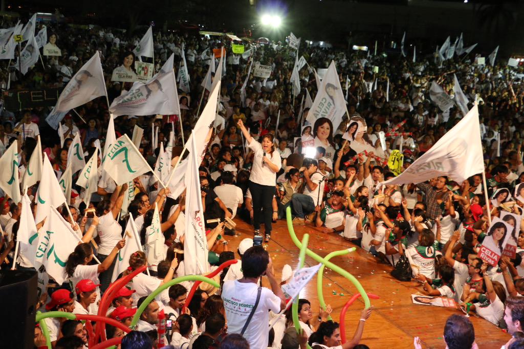 CeliaRivasR's tweet photo. Agradezco a todos los que caminaron conmigo en estos 60 días de campaña. No nos paró la lluvia ni el calor. http://t.co/xMInwzdrc4