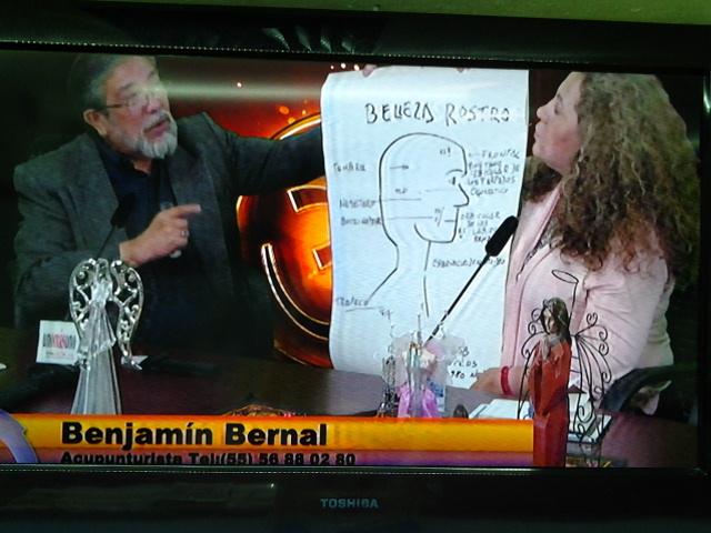 lascartasytu's tweet photo. #BenjaminBernal te dirรก como quitar los dolores en el cuerpo a base de Acupuntura #Totalplay145 pide tu consulta http://t.co/Fp5Sa9aaSW