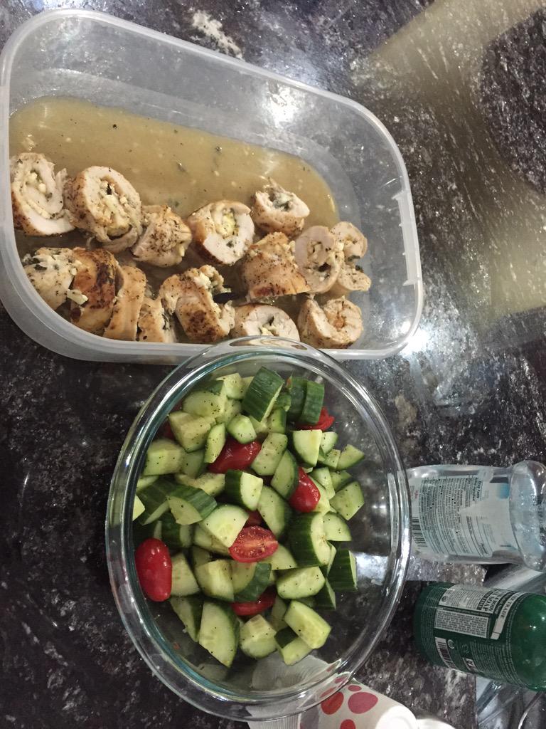 NicoleLJennings's tweet photo. Check my culinary skills! I needed a pic(even if it was on the way to being leftovers and in Tupperware) #ChefBoyarME http://t.co/B8fdmZOozb