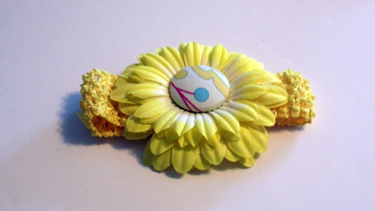 kalliescotton's tweet image. Baby Headband Yellow with Decorative Button etsy.com/listing/109200… #Etsy #DecorativeButton