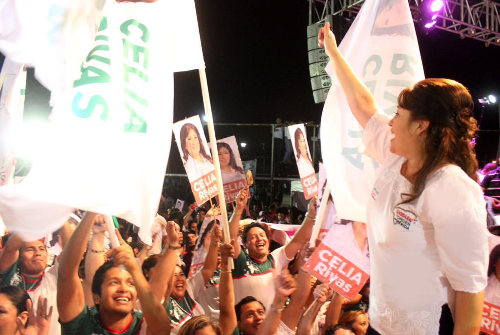 CeliaRivasR's tweet photo. Hoy, 25,000 personas fueron testigos de que mis compromisos los cumpliré. Voy a trabajar sin descanso para ello http://t.co/rgALfreXBb