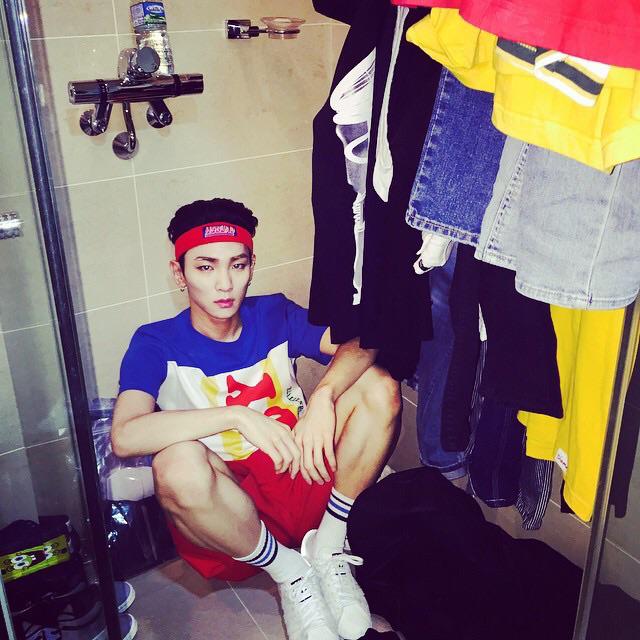 DevaJung's tweet photo. "@SHINee_Republic: [KEYSTAGRAM] 150604 bumkeyk: 엠카 http://t.co/ecuXZy8R64 http://t.co/9FqUqIhvwK"