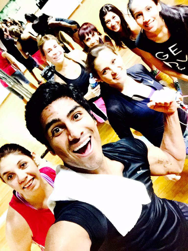 danypenaoficial's tweet photo. Mis chicas fit de #ZumbaEnMileniumSportsClub #ZumbaConDanyPeña #ZumbaEnPerú #fit #ModeloPeruano #NoPainNoGain http://t.co/qlTPNd5xlx