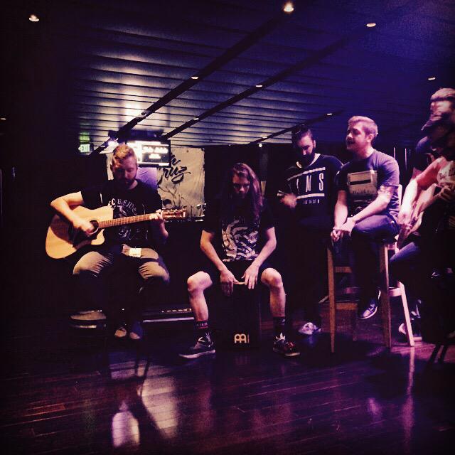 FearlessRecords's tweet photo. Acoustic set with @iprevailband today! #fearlessfamily 🎶 😁🙌 http://t.co/C5cTrqnQNM