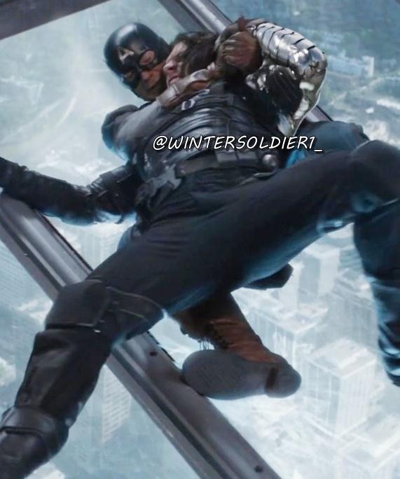 WINTERS0LDIER1_'s tweet photo. Steve &amp; Bucky http://t.co/Kd3XRtFHLB