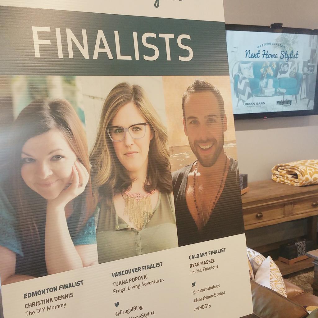 APlentifulLife's tweet image. What a night! In the top 3 with  @TheDIYMommy &amp;amp; @immrfabulous @urban_barn @Western_Living @homeshows #NextHomeStylist