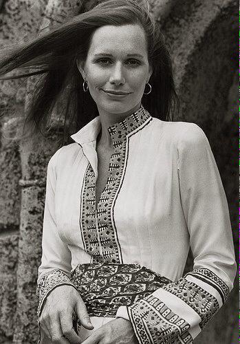 Happy birthday to the unique, funny, and talented Sally Kellerman. 