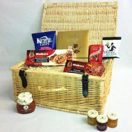 KCHampers's tweet photo. The Willowfield Hamper

Was £42.70 Now £36.30
http://t.co/Bu1Hsq39wq

Sale ends tomorrow! http://t.co/eZ924gjoqK