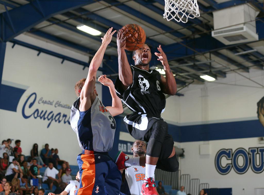 SPDLHOOPS's tweet image. Big nite off @SPDLHOOPS Friday nite June 5th 6:30 Capital Christian HS kids free