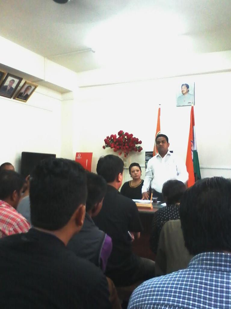 daiyan222's tweet photo. Attended Extended Executive meeting of Mizoram Pradesh Youth Congress on 4.6.15 #Aixol @INCIndia @IYC @RajaBrar_INC http://t.co/VVJCzsx4z0