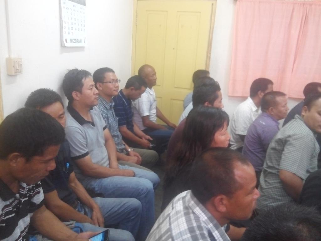 daiyan222's tweet photo. Attended Extended Executive meeting of Mizoram Pradesh Youth Congress on 4.6.15 #Aixol @INCIndia @IYC @RajaBrar_INC http://t.co/VVJCzsx4z0