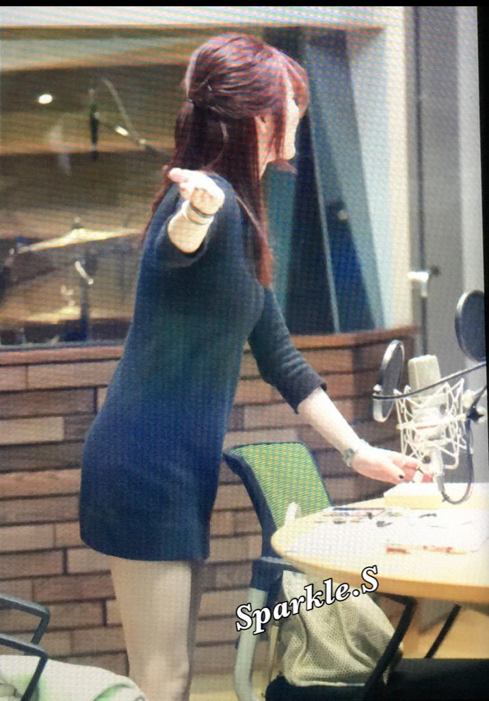 [OTHER][06-02-2015]Hình ảnh mới nhất từ DJ Sunny tại Radio MBC FM4U - "FM Date" - Page 16 CGp-GF7UcAAGWyt
