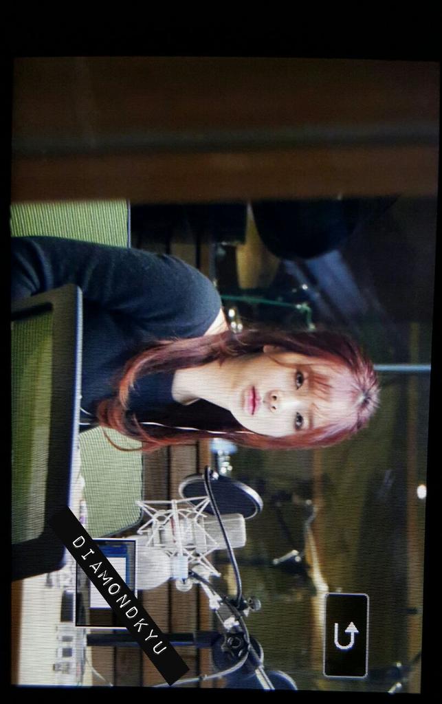 [OTHER][06-02-2015]Hình ảnh mới nhất từ DJ Sunny tại Radio MBC FM4U - "FM Date" - Page 16 CGp0BpUUcAE5Pc0