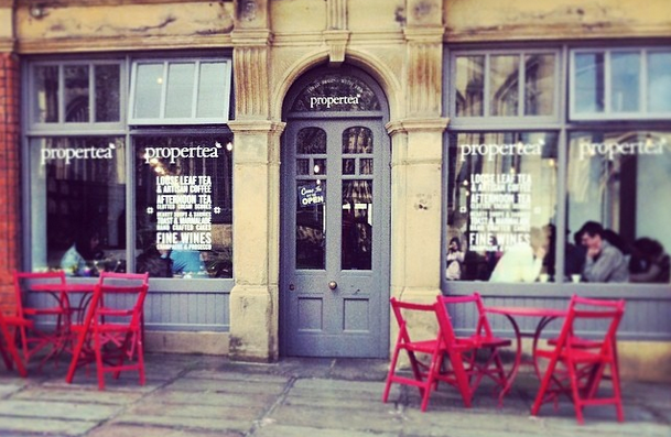 creativetourist's tweet image. For your lunch break or dinner tonight, enjoy the sunshine w/ our guide to eating outside: bit.ly/1ezFwK8