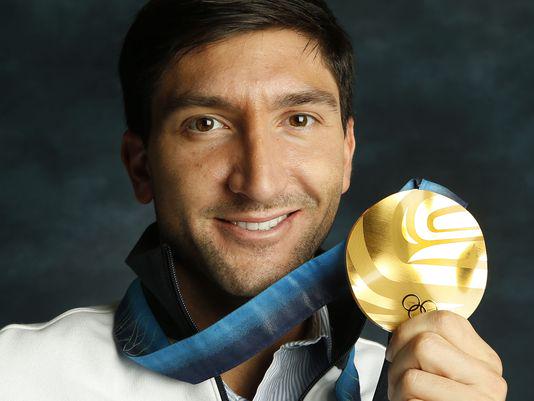 Happy birthday to Evan Lysacek! The Olympic and World champion! 