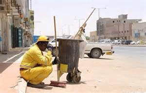 اللهم خفف شمس الظهيره على عمال النظافه ومن هم يعملون تحت اشعة الشمس الحارقه اللهم كن في عونهم وخفف عليهم تعبهم 💭.