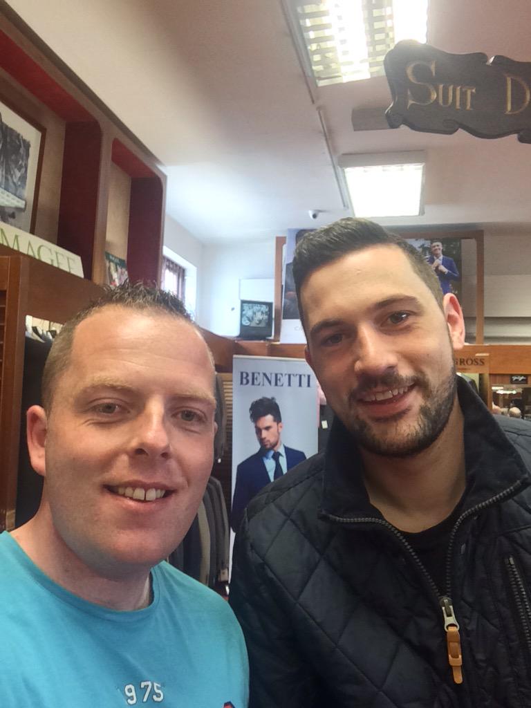 leonajanelynch's tweet photo. @RorysStories @patrorystories looks like @jwilsonkinnegad is getting fond of the Meath lads #convertinghim 😂😂 http://t.co/tTLsSLlkA7