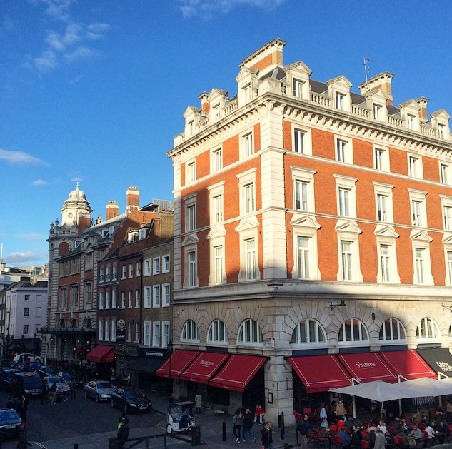 TuttonsLondon's tweet photo. We love this photo of #Tuttons before sunset last night, courtesy of @ArabellaGolby #CoventGarden http://t.co/hVnlui5KN4