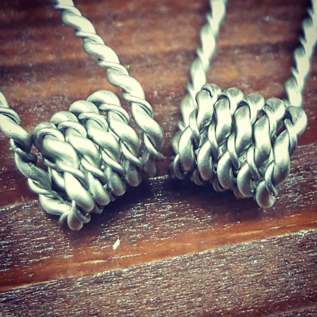 moonVapez tweet media