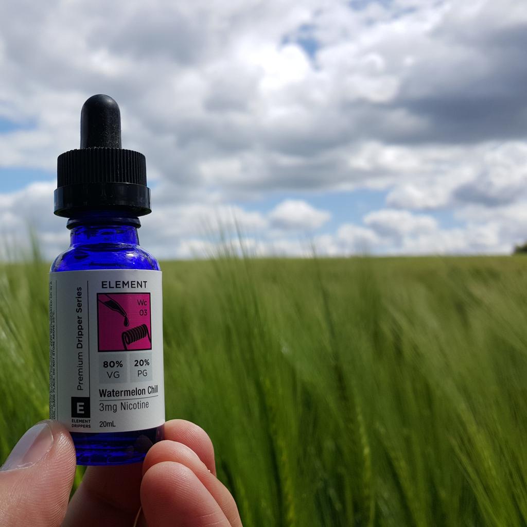 moonVapez tweet media