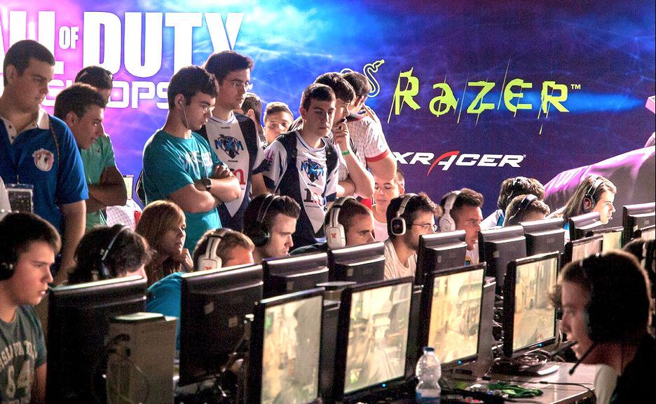OpenWorldNowcom's tweet photo. Torneos y clasificatorios #DHV15
#CSGO http://t.co/WyTqsC0YfA
#HS http://t.co/tt6ikqGO8H
#CoD http://t.co/H9KITMpNy2 http://t.co/820jpoINov