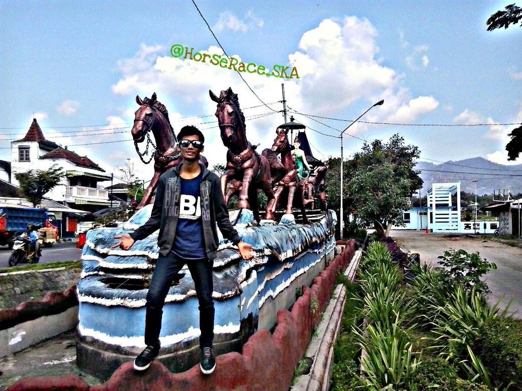 RubenDarma's tweet photo. Wonogiri :D http://t.co/cy3bdskMQ1